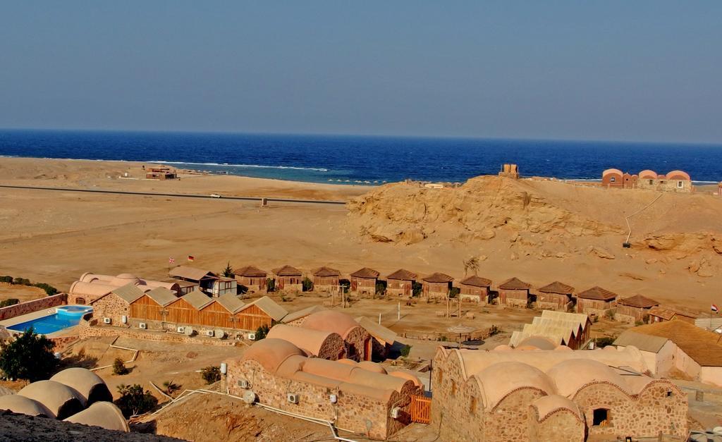 Отель Roots Red Sea El Qoseir Экстерьер фото